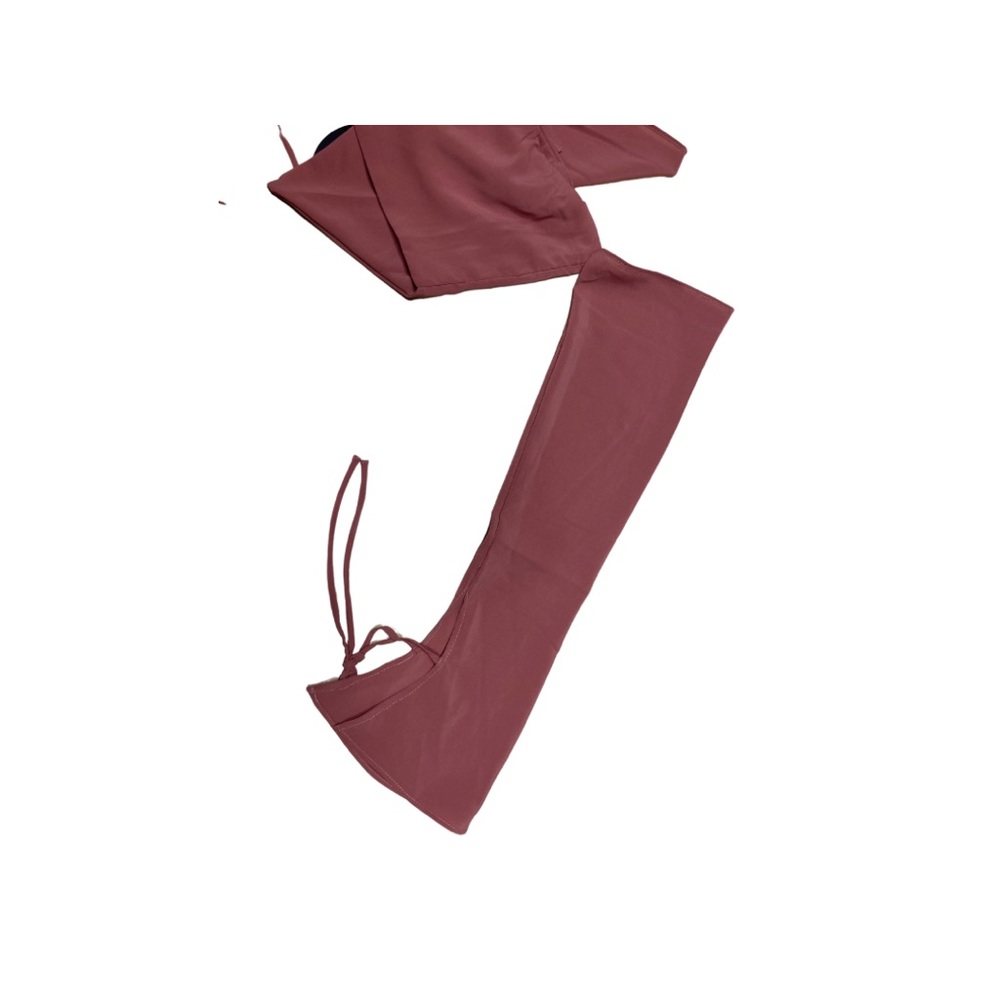 Beautiful rose-pink crop top, tiefront keyhole, attached flared sleeves. - Picture 5 of 7